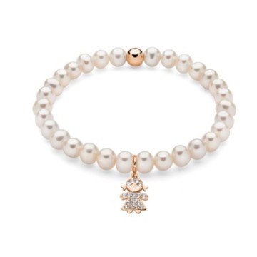 Bracelet of real oriental pearls with silver pendant