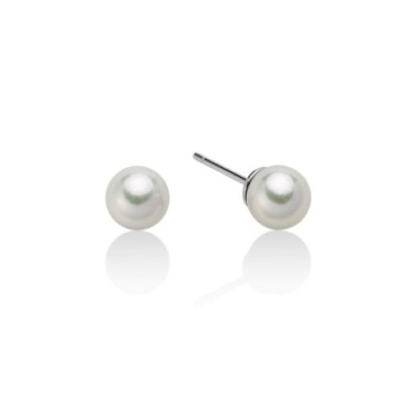 Akoya twin pearls